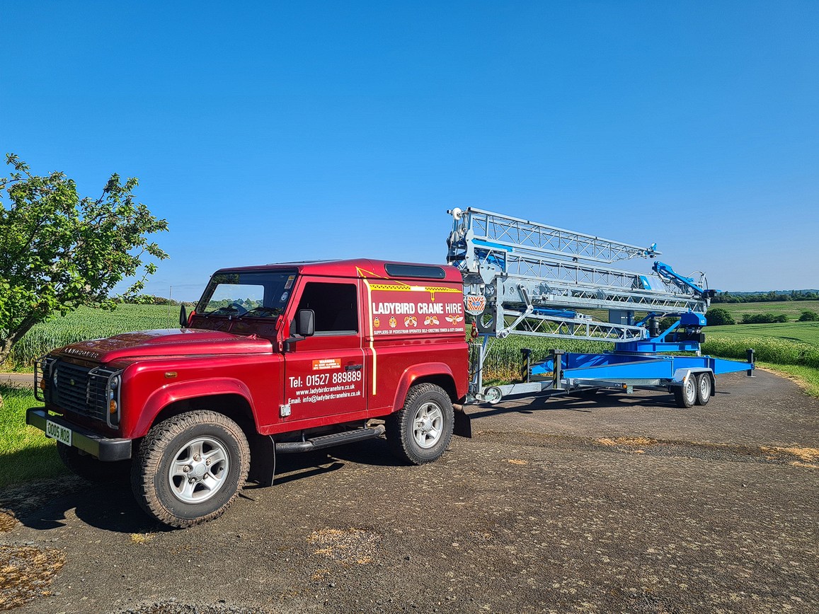Self Tow Trailer Crane Self Tow Trailer Crane